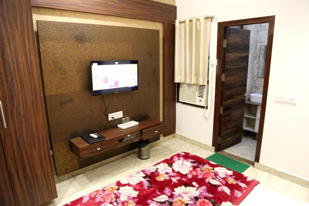 Shree Anand Dham 호텔 Vrindāvan 외부 사진